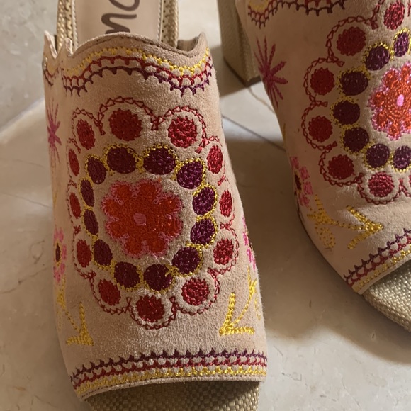 Sam Edelman platform slides with suede and embroidered decoration - Picture 3 of 8